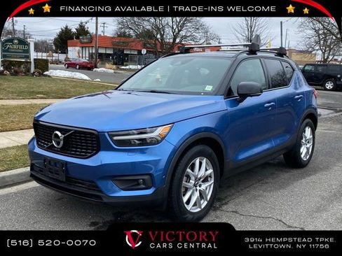 Used 2021 Volvo XC40 T5 R-Design w/ Advanced Package image 1
