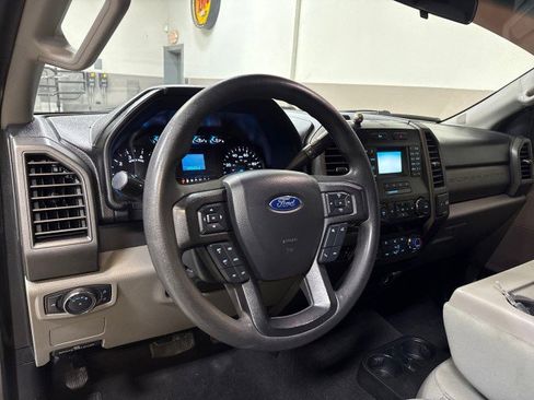 Used 2019 Ford F250 XL w/ STX Appearance Package image 17