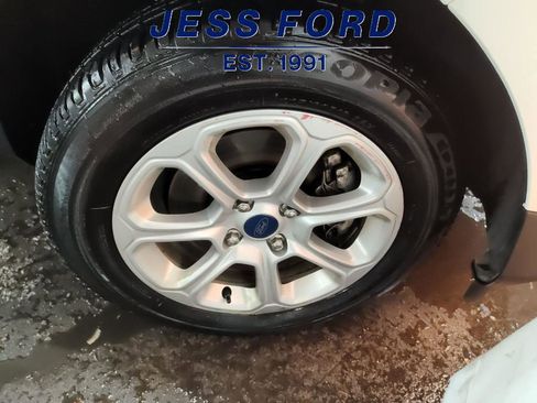 Used 2022 Ford EcoSport SE w/ SE Convenience Package image 10