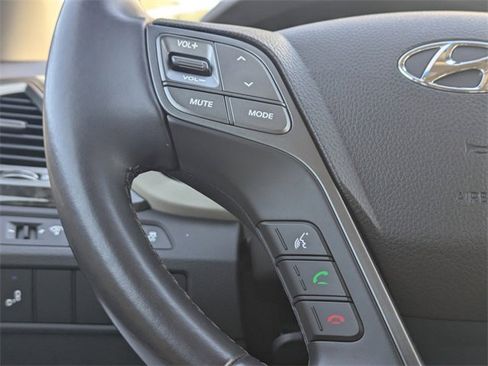 Used 2017 Hyundai Santa Fe Sport image 27