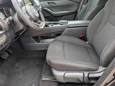 Used 2024 Nissan Rogue S AWD/4WD image 14