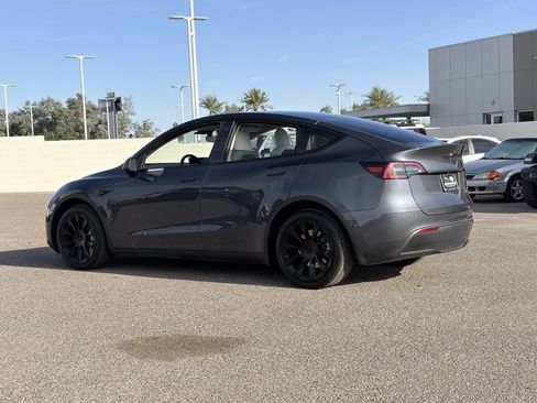 Used 2021 Tesla Model Y Long Range image 29