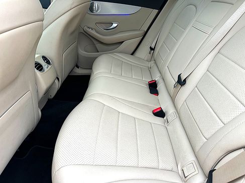 Used 2020 Mercedes-Benz GLC 300 image 20