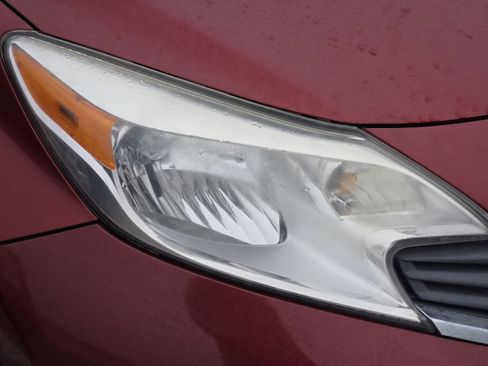 Used 2016 Nissan Versa Note SV image 3