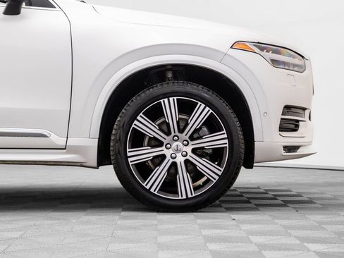 Used 2024 Volvo XC90 B6 Ultimate w/ Protection Package image 35