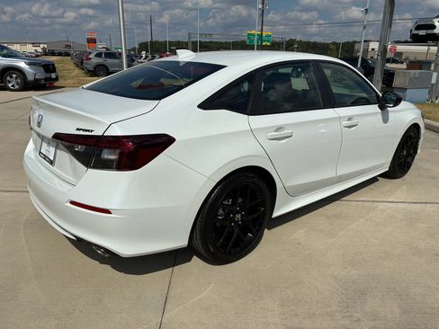 Certified 2026 Honda Civic Sport image 8