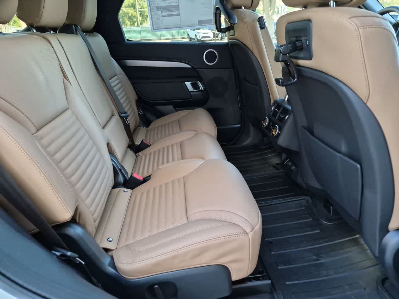 New 2026 Land Rover Discovery Limited Edition AWD/4WD image 22