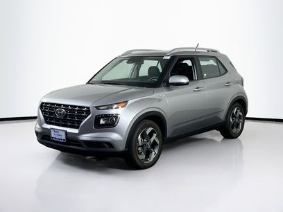 Used 2023 Hyundai Venue SEL w/ Cargo Package