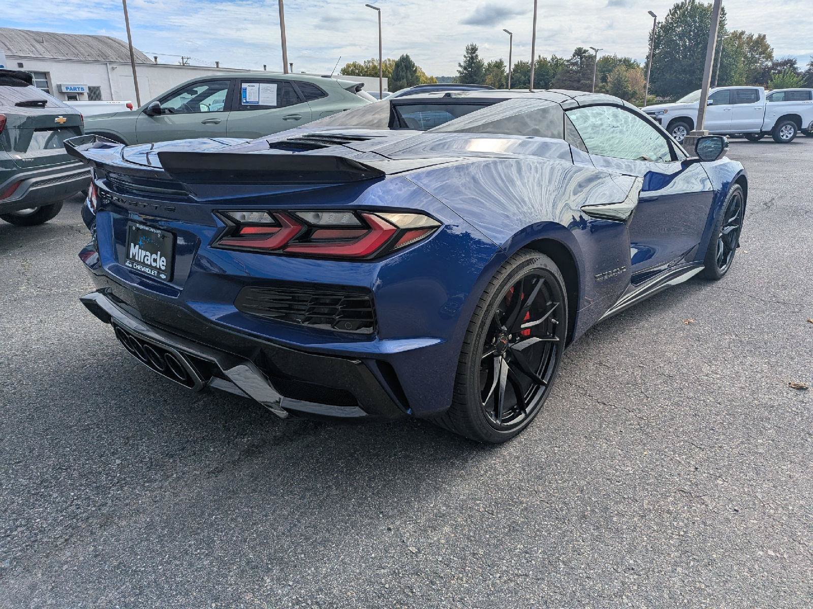 New 2027 Chevrolet Corvette Grand Sport w/ Battery Protection Package RWD image 9