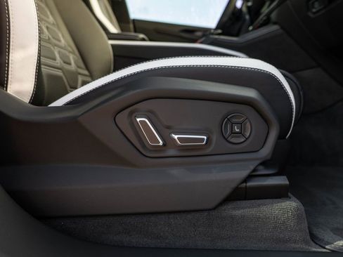 New 2025 Lamborghini Urus SE image 27