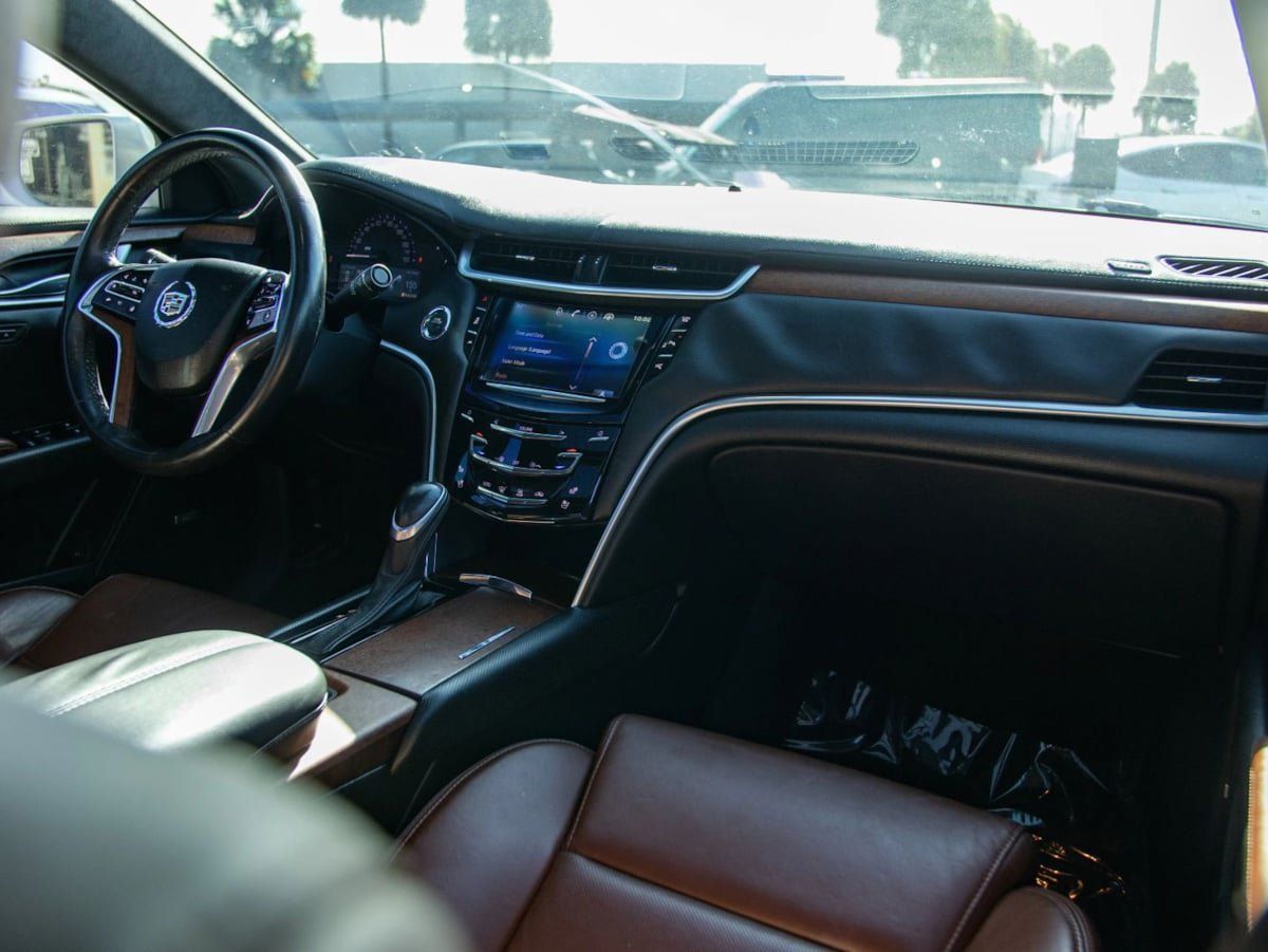 Used 2015 Cadillac XTS Luxury w/ Driver Awareness Package FWD image 29