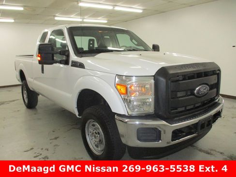 Used 2016 Ford F350 XL image 1