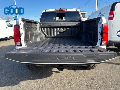 New 2026 Chevrolet Colorado ZR2 w/ Off-Road Front Bumper Package image 39