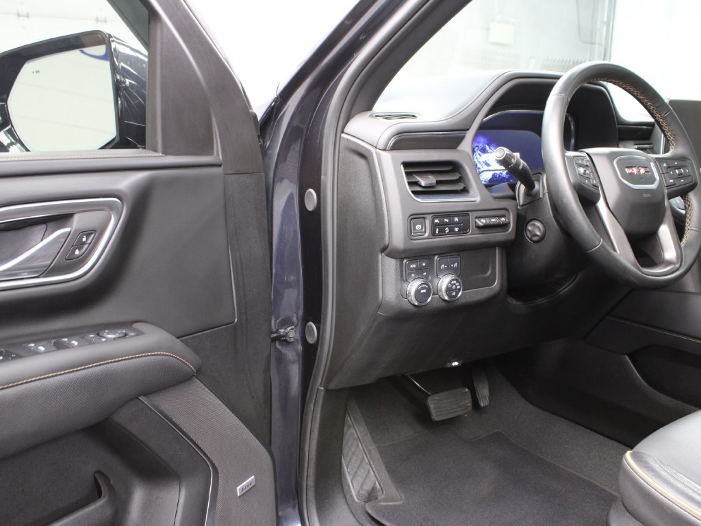 Used 2024 GMC Yukon AT4 w/ Technology Package AWD/4WD image 62