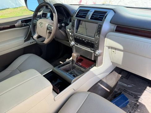 Used 2012 Lexus GX 460 image 53