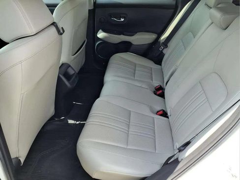 Used 2024 Honda HR-V EX-L image 12