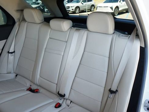 Used 2022 Mercedes-Benz GLE 350 4MATIC image 33