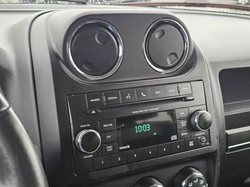 Used 2017 Jeep Patriot Sport image 21