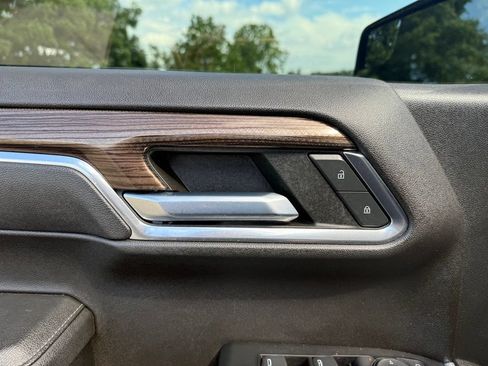 Used 2023 Chevrolet Silverado 1500 LT AWD/4WD image 24
