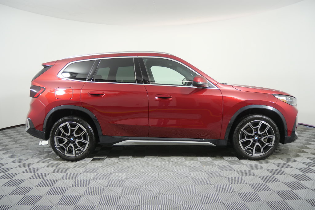 Certified 2026 BMW X1 xDrive28i AWD/4WD image 3