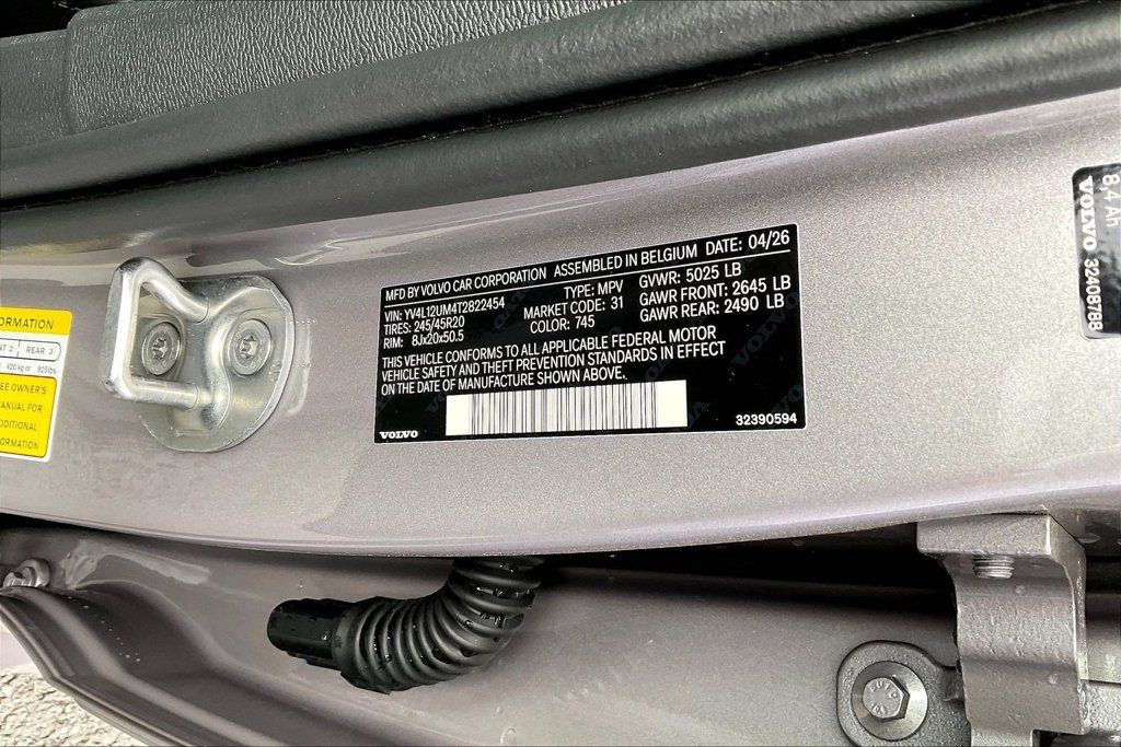 New 2026 Volvo XC40 B5 Ultra w/ Protection Package Premier AWD/4WD image 9