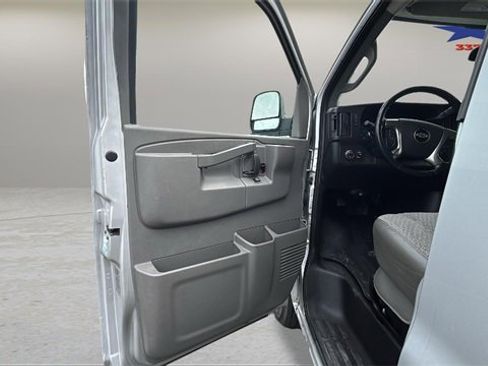 Used 2019 Chevrolet Express 3500 LS image 15