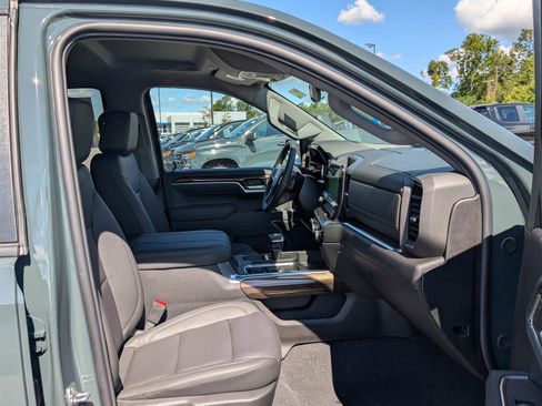 New 2026 Chevrolet Silverado 1500 LT w/ Z71 Off-Road Package image 7