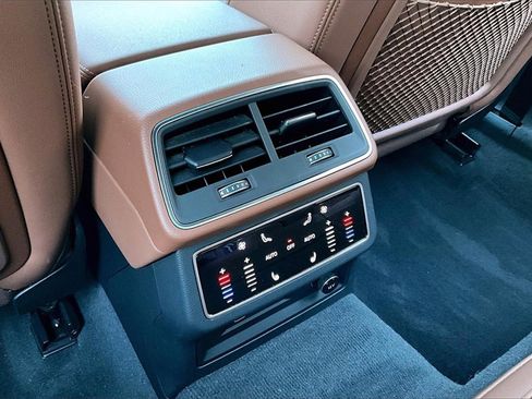 Used 2022 Audi A6 Premium Plus w/ Premium Plus Package image 10