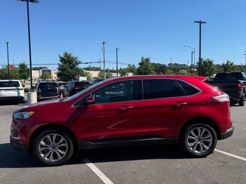 Used 2024 Ford Edge Titanium AWD/4WD image 4