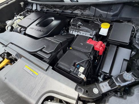 Certified 2025 Nissan Murano SV FWD image 23