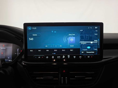 Used 2025 Ford Escape ST-Line w/ Tech Pack #1 FWD image 26