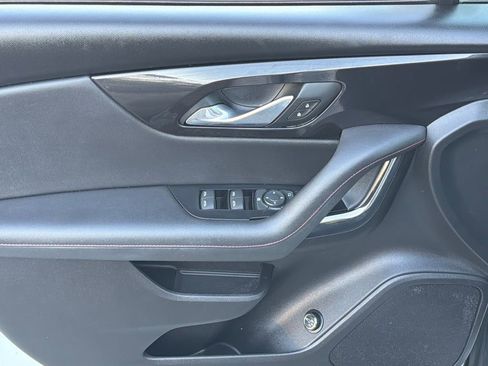 Used 2019 Chevrolet Blazer RS image 3