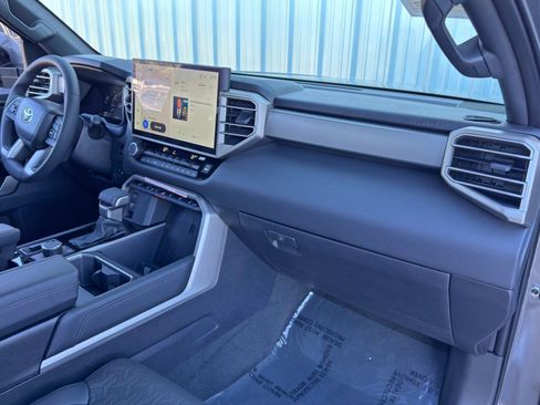 Used 2025 Toyota Tundra Limited image 14
