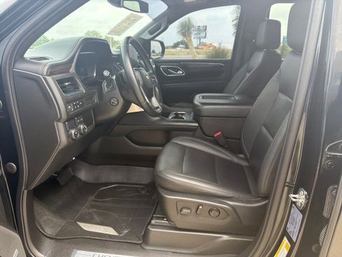 Used 2023 Chevrolet Tahoe LT w/ LT Signature Plus Package RWD image 5