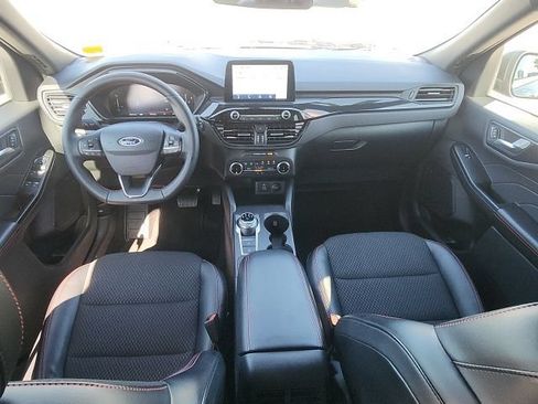 Used 2025 Ford Escape ST-Line AWD/4WD image 16