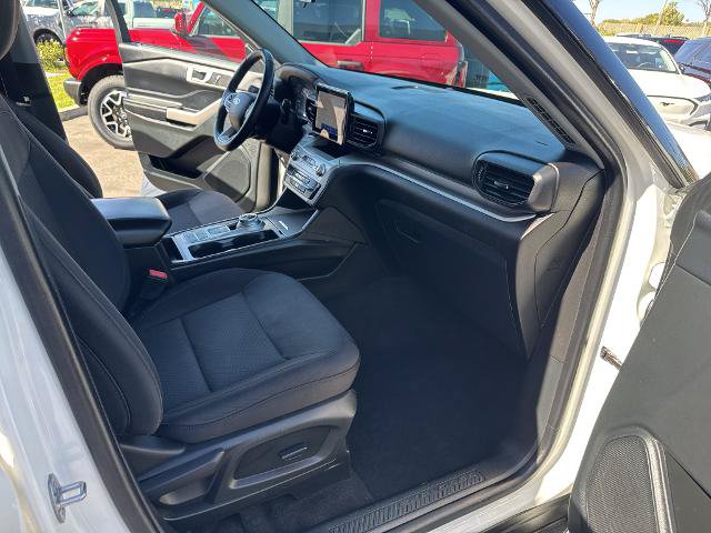 Certified 2022 Ford Explorer XLT RWD image 29