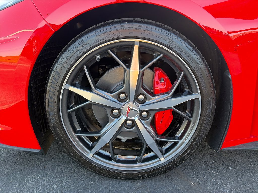 Used 2022 Chevrolet Corvette Stingray Preferred Cpe w/ Battery Protection Package RWD image 29
