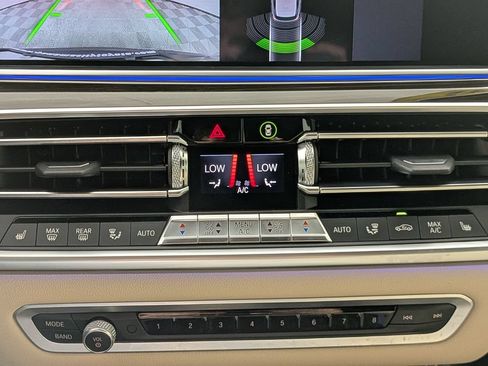 Used 2020 BMW X5 xDrive40i w/ Premium Package AWD/4WD image 21