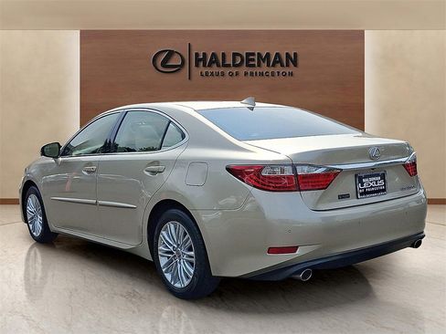 Used 2015 Lexus ES 350 image 4