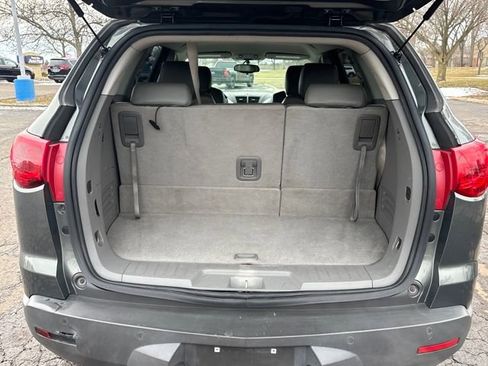 Used 2011 Chevrolet Traverse LT w/ Personal Connectivity Package image 18