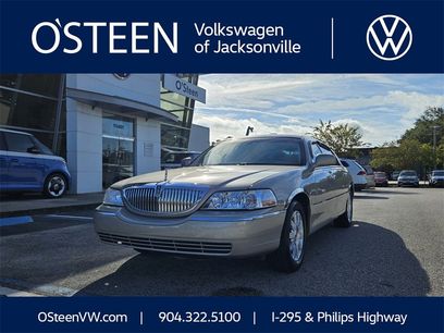 Used 2008 Lincoln Town Car Signature Limited