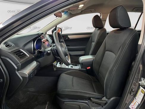Used 2019 Subaru Outback 2.5i AWD/4WD image 9