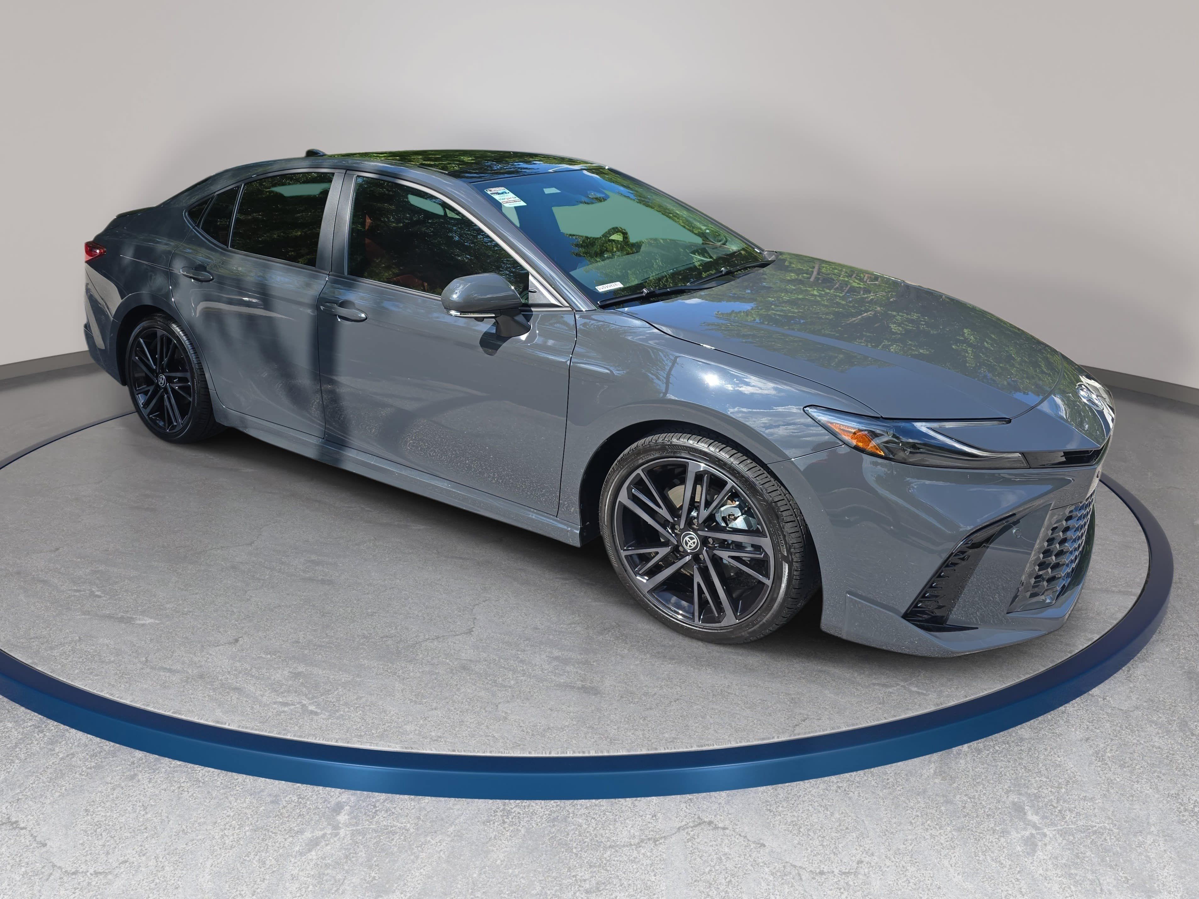 Used 2025 Toyota Camry XSE w/ Premium Plus Package FWD image 3