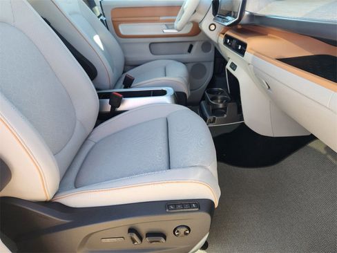 New 2025 Volkswagen ID. Buzz 1st Edition image 11