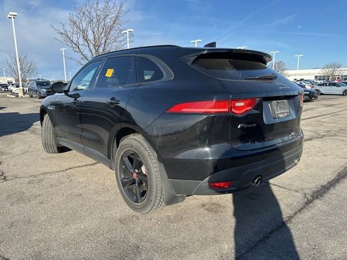 Used 2017 Jaguar F-PACE Premium image 9