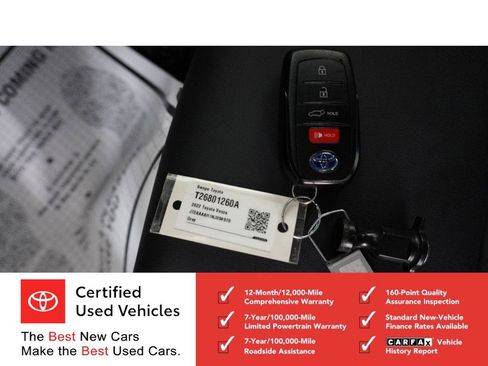 Certified 2022 Toyota Venza XLE image 17