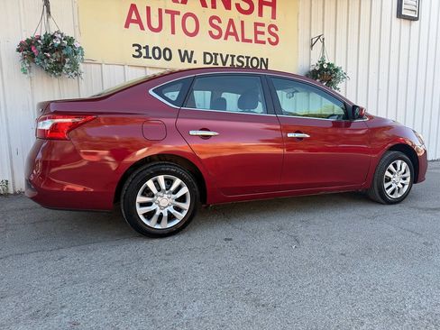 Used 2017 Nissan Sentra SV FWD image 3