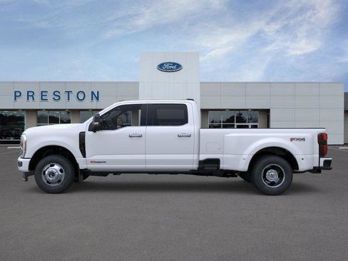 New 2025 Ford F350 Platinum image 3