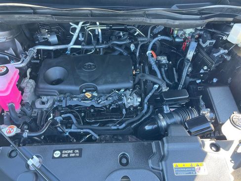 Used 2023 Toyota Sienna XLE image 23