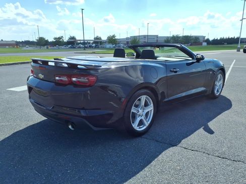 Certified 2019 Chevrolet Camaro LT RWD image 4
